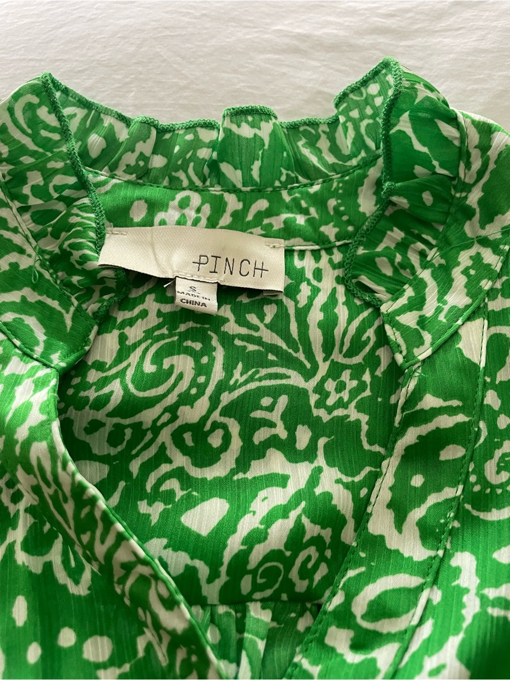 Pinch Green White Paisley Tiered Maxi Dress Flutter Sleeve Resort Boho - Picture 3 of 3